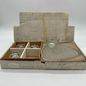 Indiana glass daisy and button snack set